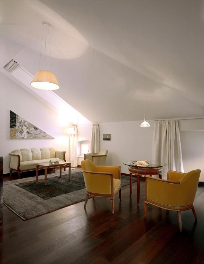 Hotel Greif, A Member Of Design Hotels Bolzano Exterior foto