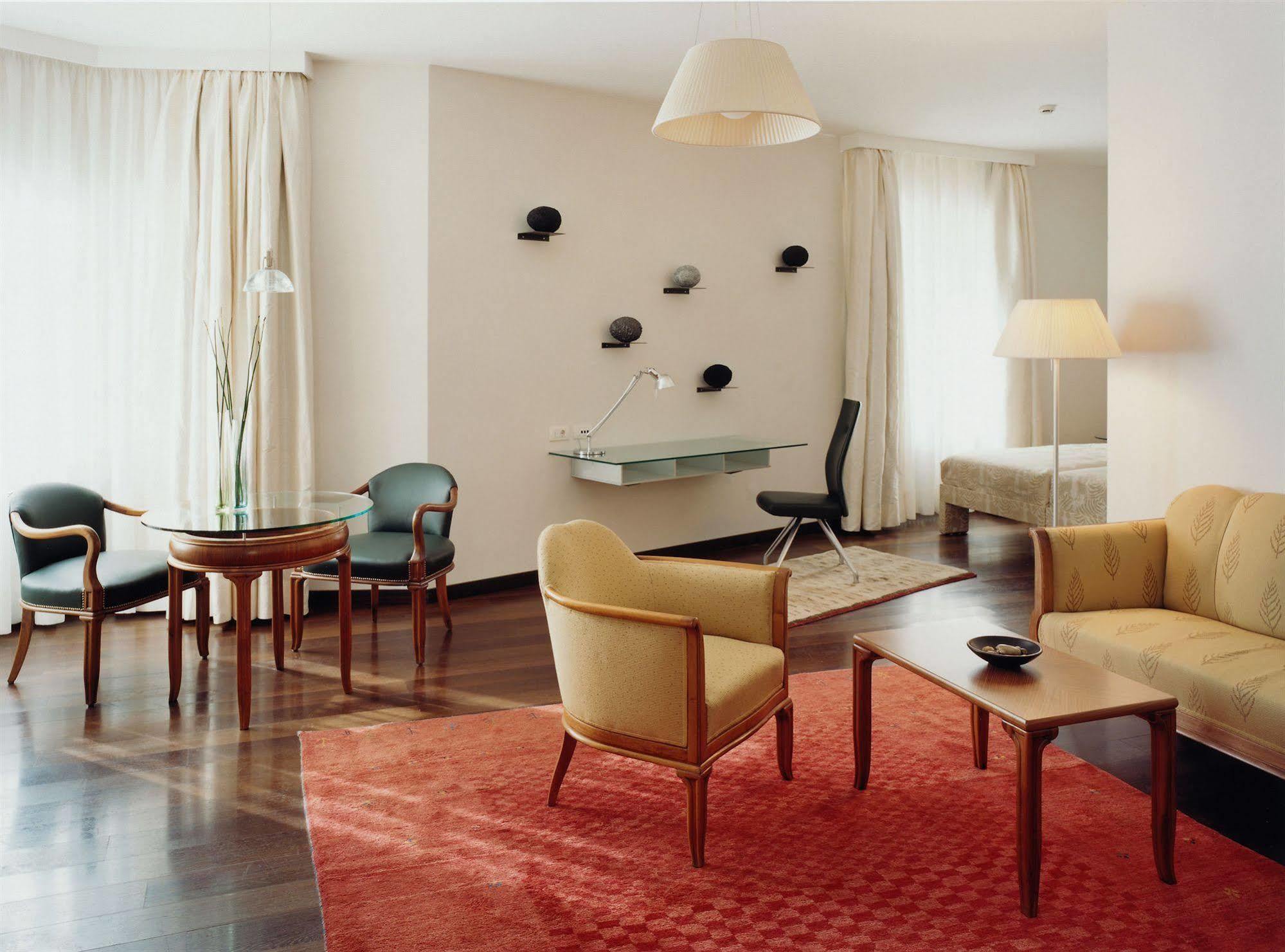 Hotel Greif, A Member Of Design Hotels Bolzano Interior foto