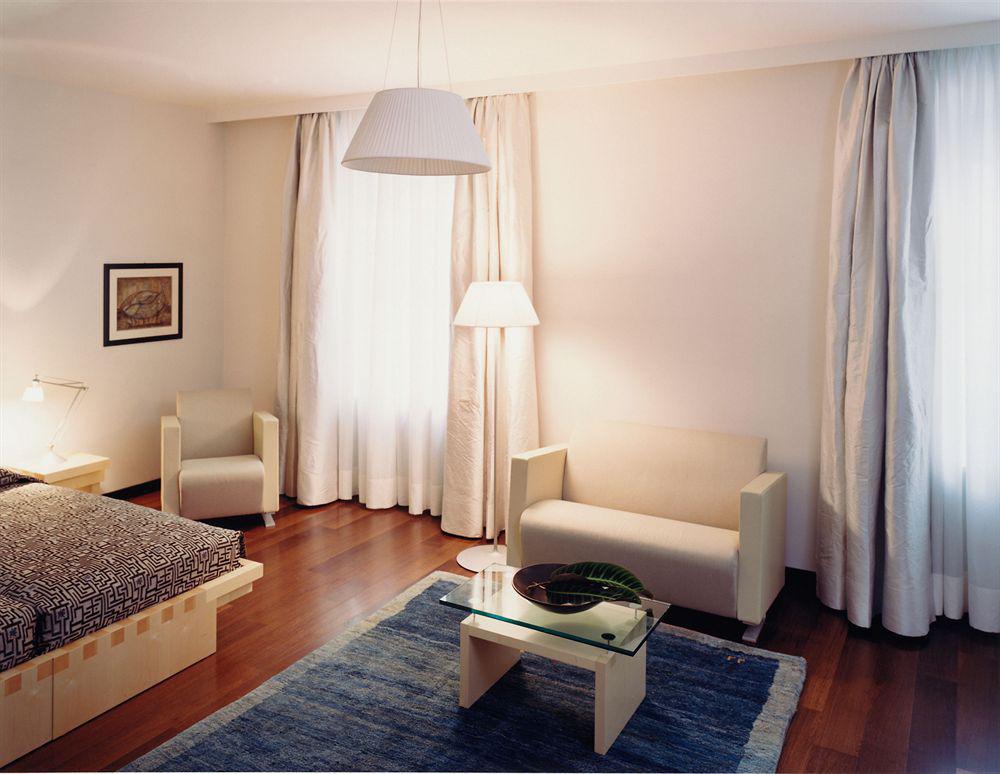 Hotel Greif, A Member Of Design Hotels Bolzano Exterior foto